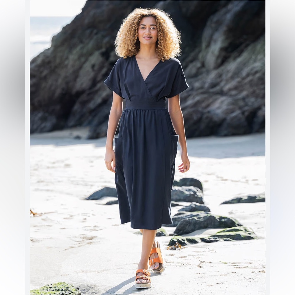 SOLD Celtic & Co. Navy Sustainable Lyocell Midi Dress - Picture 1 of 13